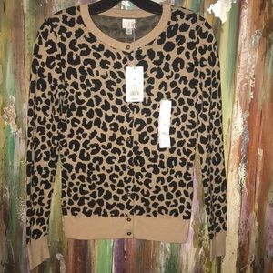 NWT. Cheetah Sweater.